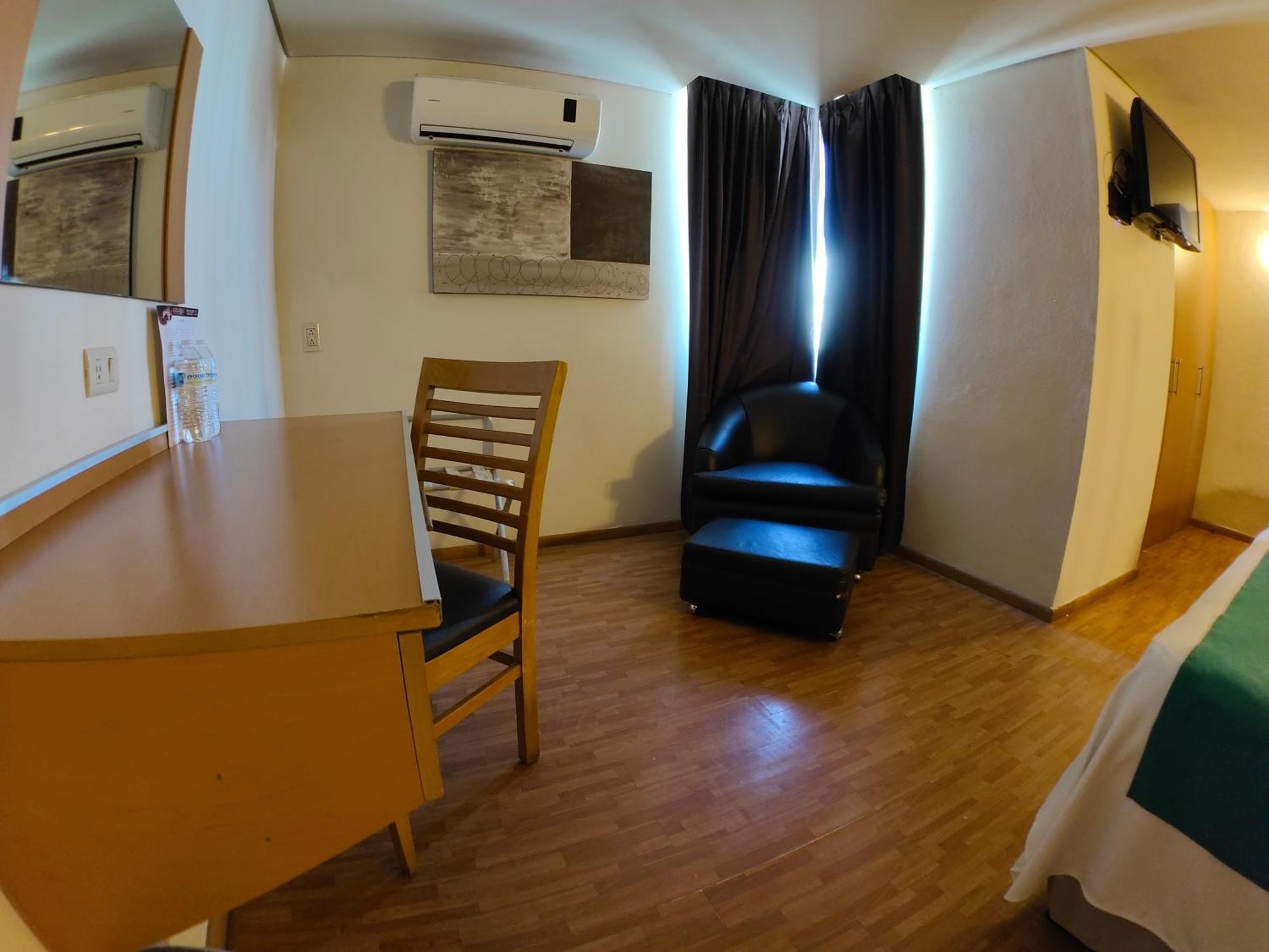 Kasa Hotel & Suites Irapuato Luaran gambar